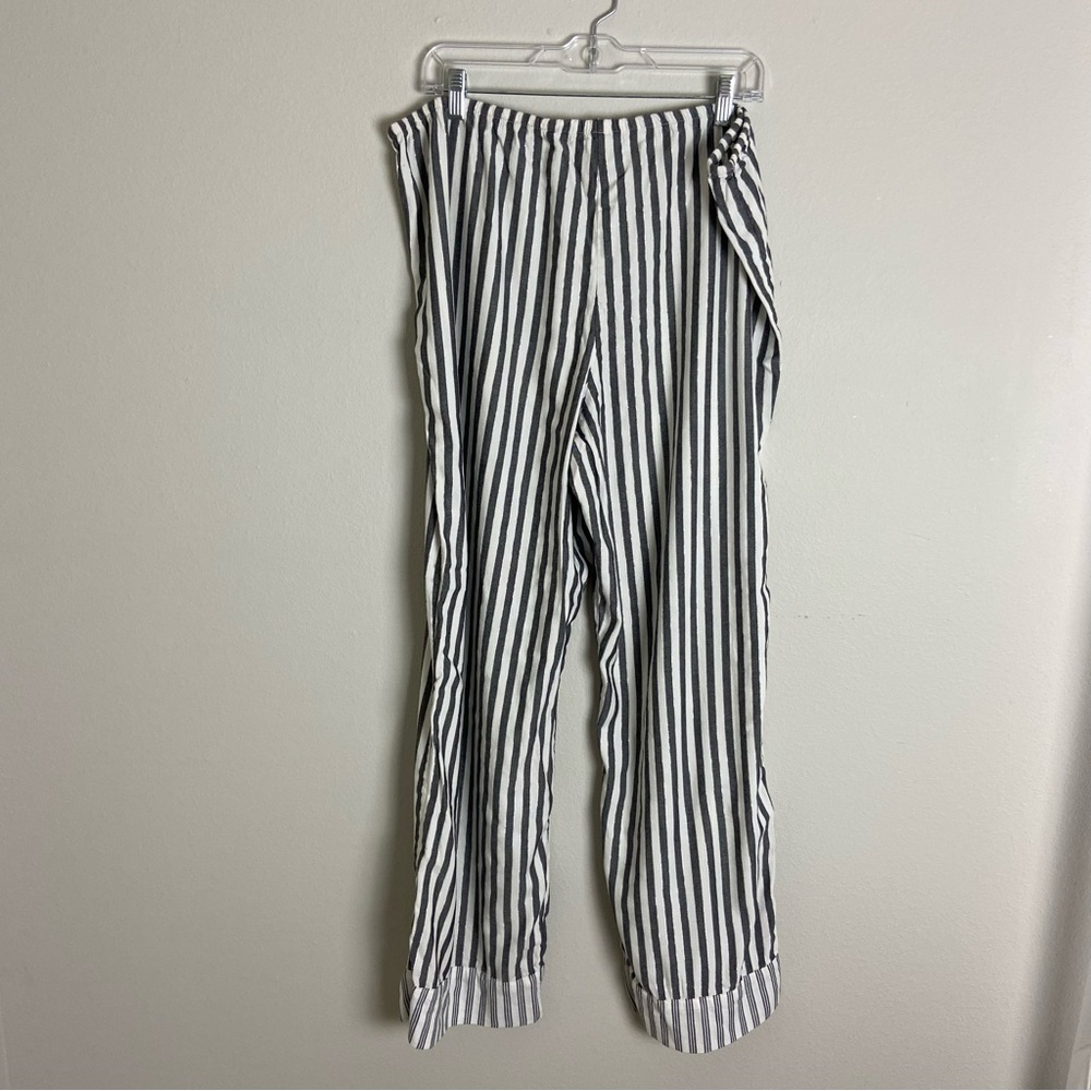 Victoria's Secret XL Gray + White Striped Metallic Flannel Pajamas 2-Piece Set - Picture 12 of 16